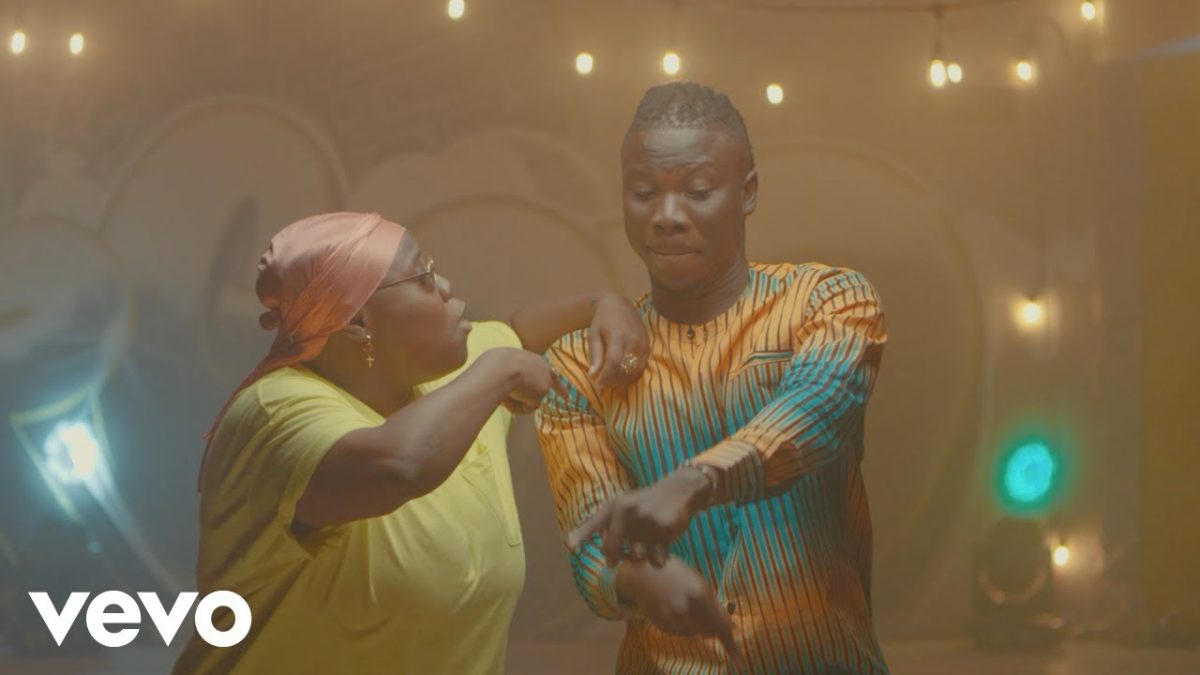 Stonebwoy ft. Teni - Ololo (Official Video)
