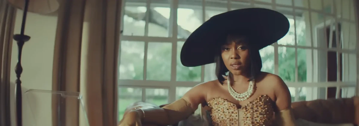cleo-ice-queen-i-am-her-official-music-video-0-23-screenshot-2 Cleo Ice Queen - I Am Her (Official Video)